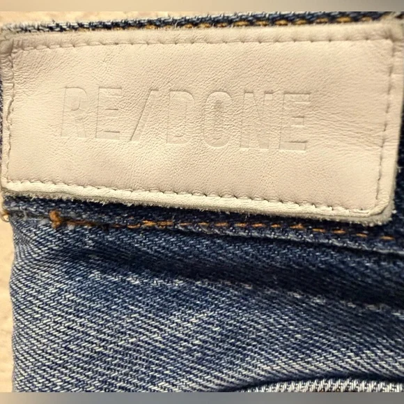 RE/DONE Levi’s Relaxed Straight Distressed Jeans 26x25 One of a Kind - Picture 4 of 7